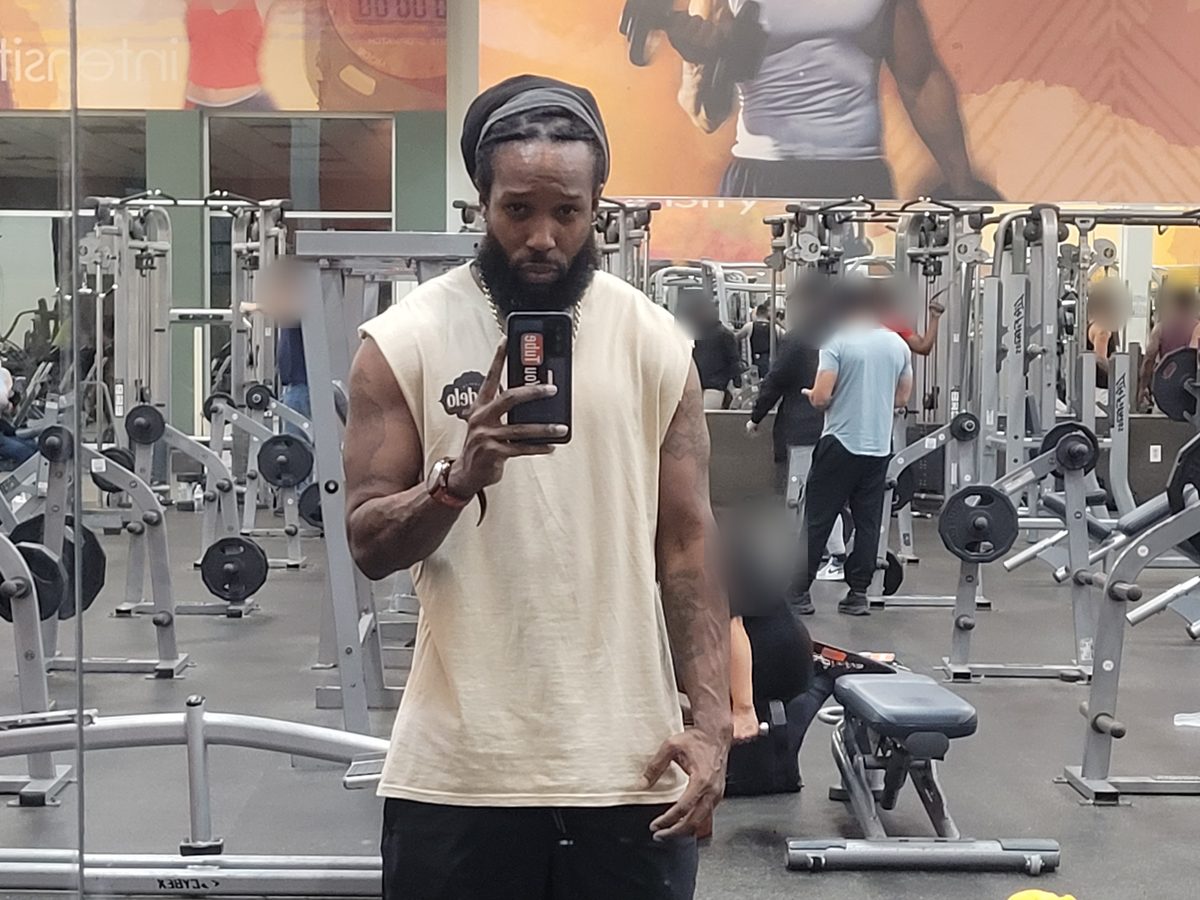 Unc Taylor at the gym in Hollywood FL, staying in good health the Unc Logic way